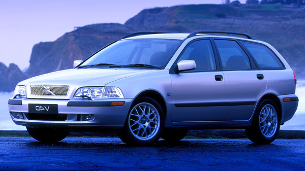 Volvo V40 (2000-2002)